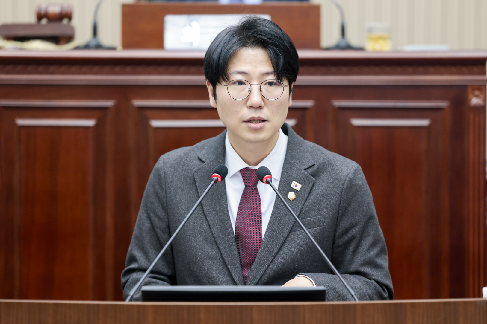 구리시의회 김한슬 의원, 시정질문 - 지역특화발전특구 기본계획 수립용역에 대한 실효성 및 방향성 지적  이미지(2)